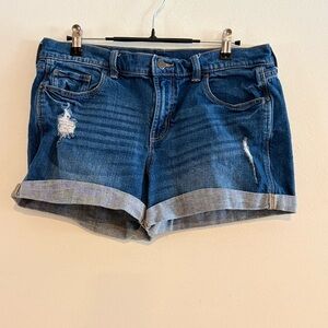 Old Navy Boyfriend Mid-Rise Distressed Blue Jean Shorts 10